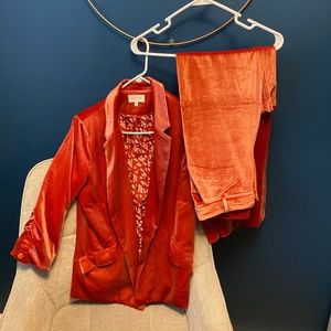 Skies Are Blue velvet blazer